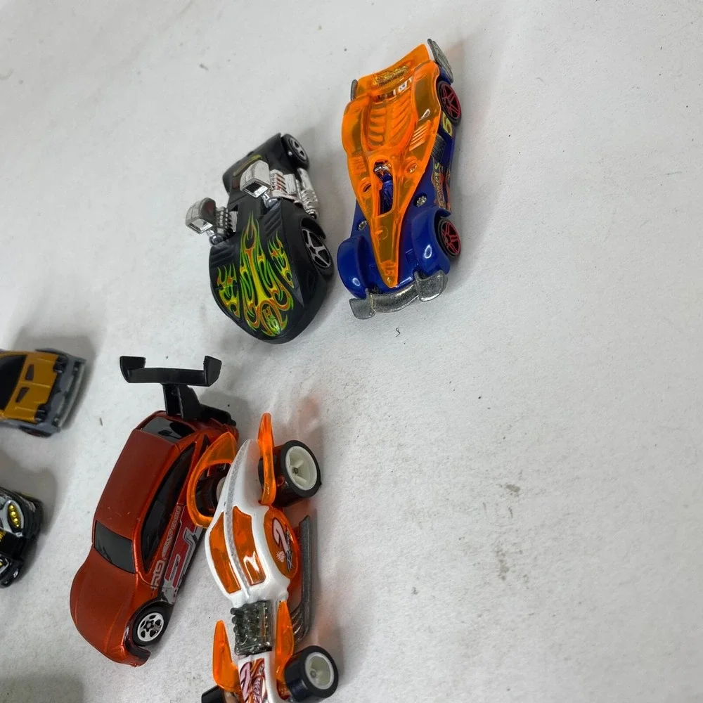 Hot Wheels Lot of 25 Diecast Cars 1970s–2000s Mercedes Fire Truck Mega-Duty
